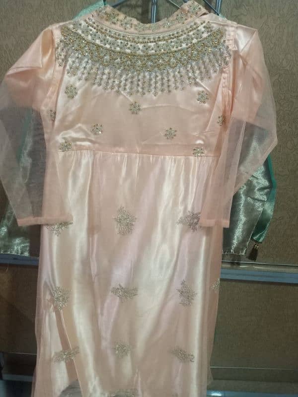 New condition dresses 0