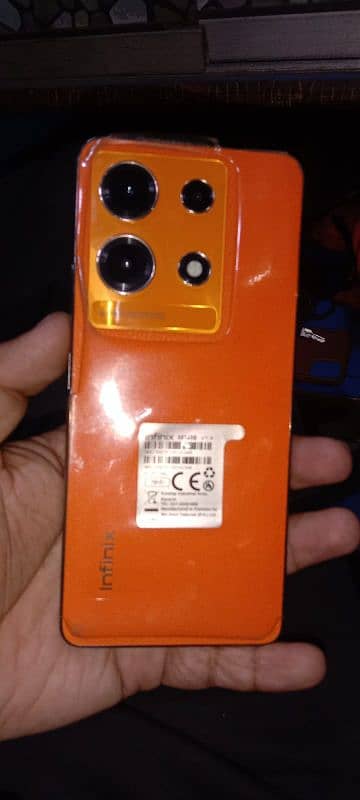 infinix note 30 8/256 1