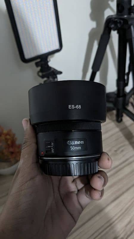 Canon 50mm 1.8 STM with hood 1