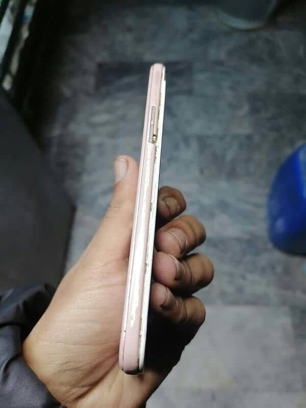 one had use oppo a57 5