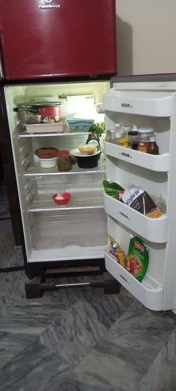 Dawlance Refrigerator 18cu good condition 2