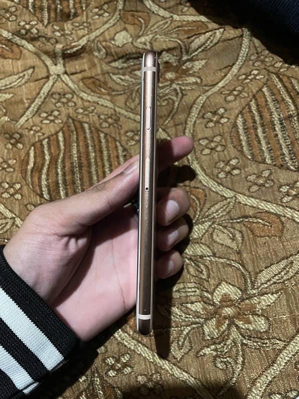 iPhone 8 non pta 1