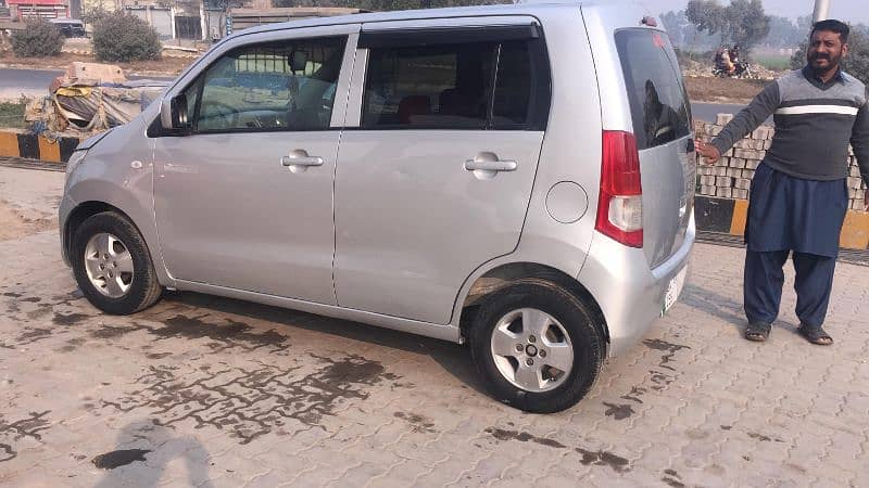 Suzuki Wagon R 2016 3