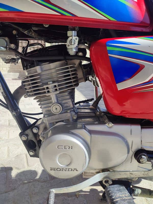 CG 125 cc Honda 6