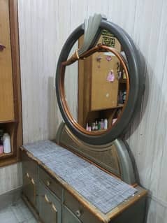 Dressing Table with Mirror