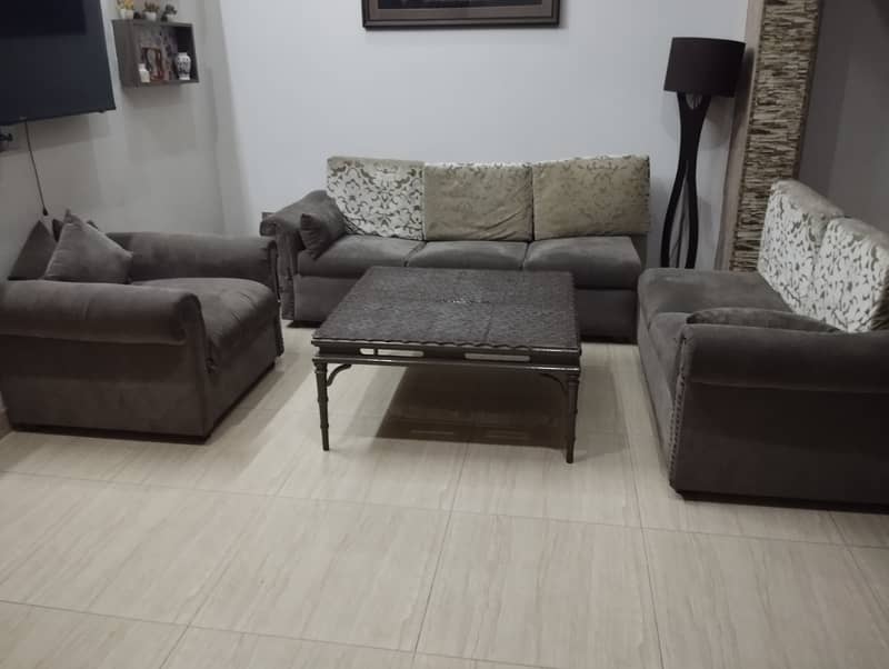 Sofa set with center table 0