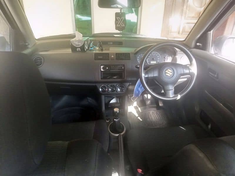 Suzuki Swift DX 2012 6