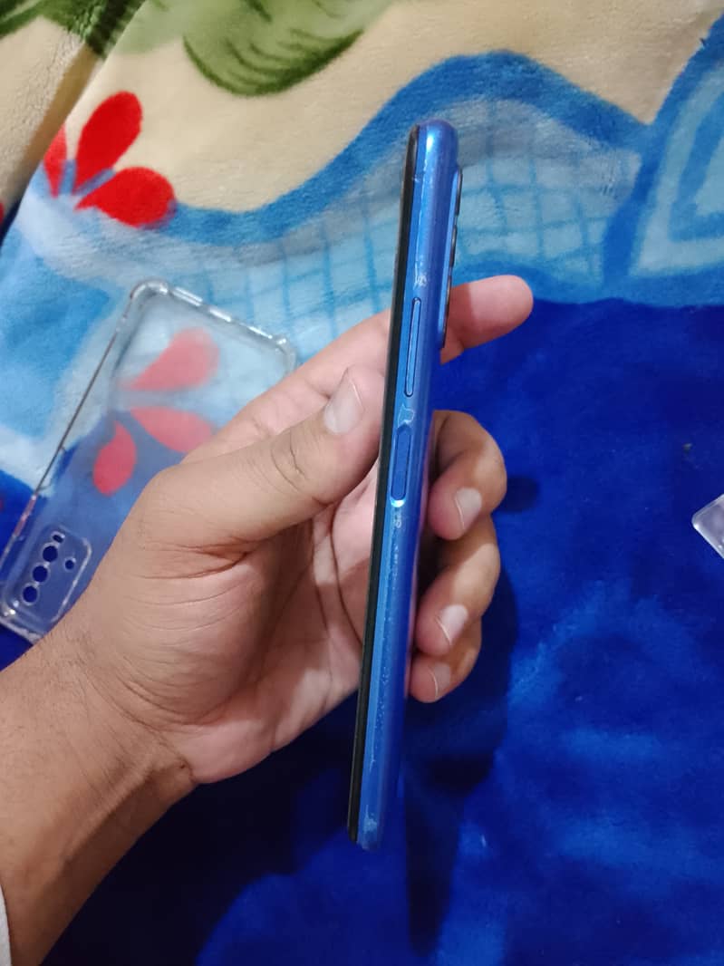 Redmi 9T 4/64 good condition 2