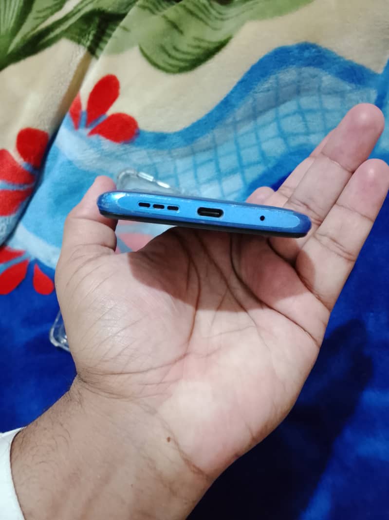 Redmi 9T 4/64 good condition 4