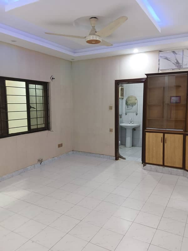 2 bed Renovated PHA C type G11/4 Flat for sale 1