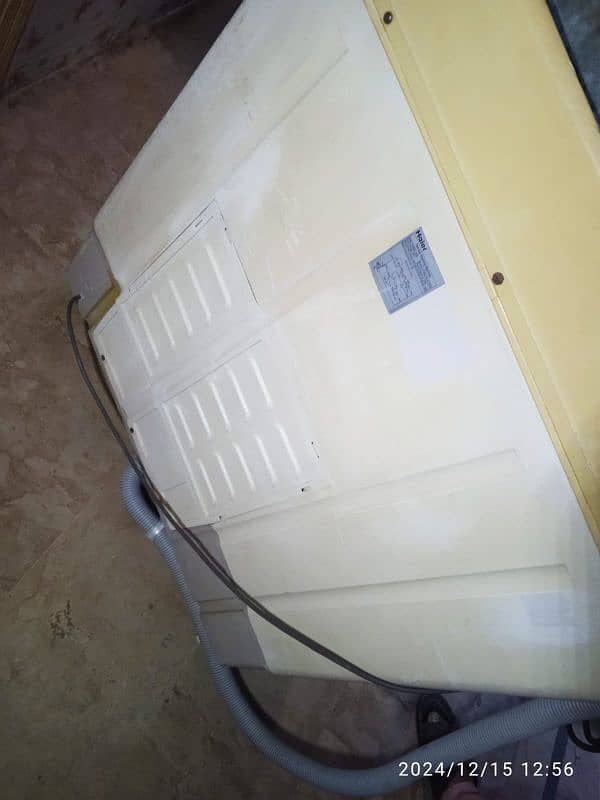 Haier washing machine twin tub model number HWM80-160S 6