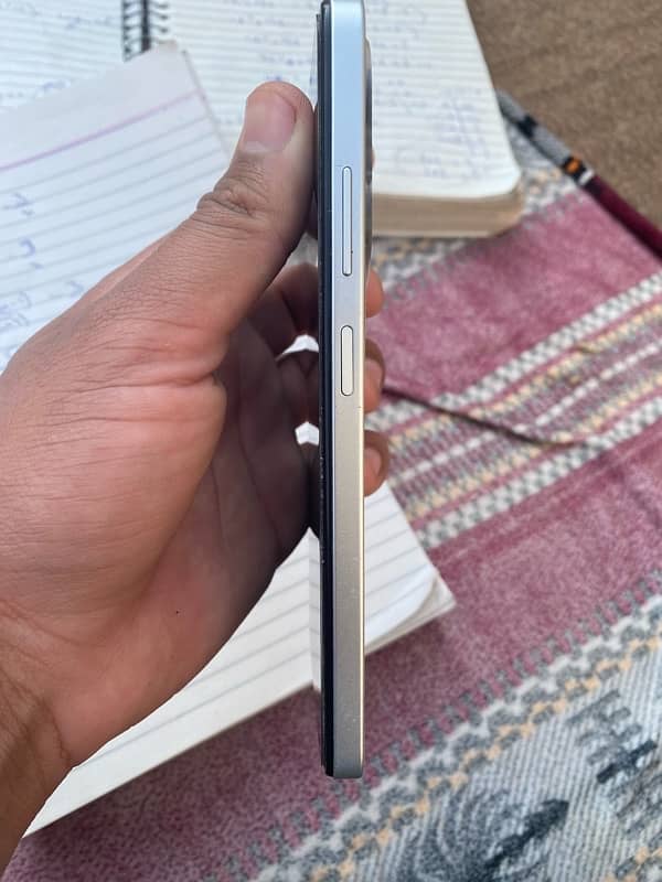 Infinix smart 8 pro 4/128 4