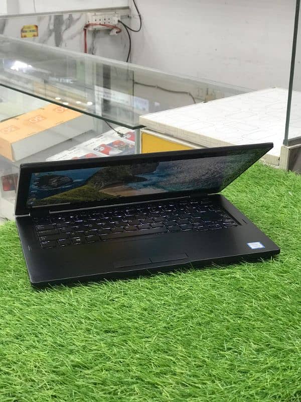 Dell latitude 5289 7th generation Touch screen 3