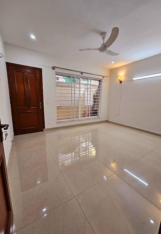 9 Marla Tile Flooring Luxurious Ground Floor Portion Available In G-14/4 7