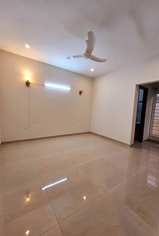 9 Marla Tile Flooring Luxurious Ground Floor Portion Available In G-14/4 9