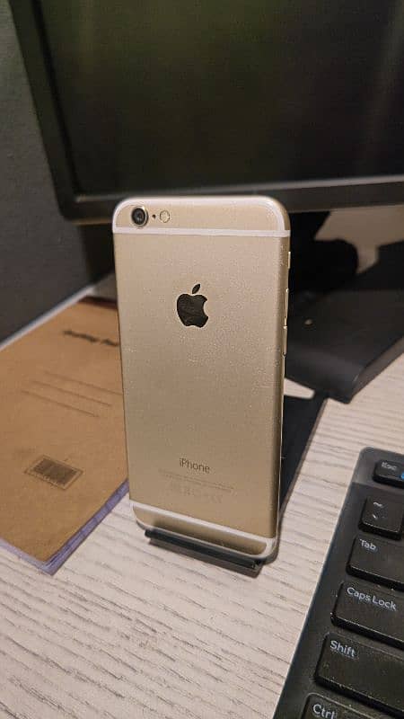 iphone 6 64GB  (PTA approved) for sale urgently 3