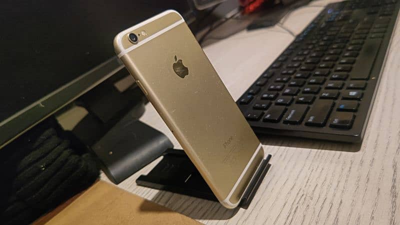 iphone 6 64GB  (PTA approved) for sale urgently 10