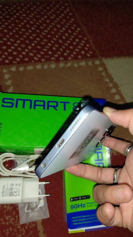 4+4 64 smart 8 box charger available 1