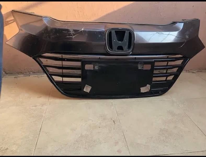 Honda Vezel Front Grill 1