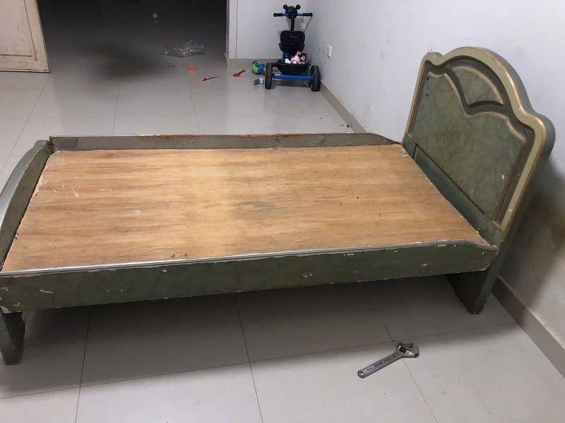 single bed 0