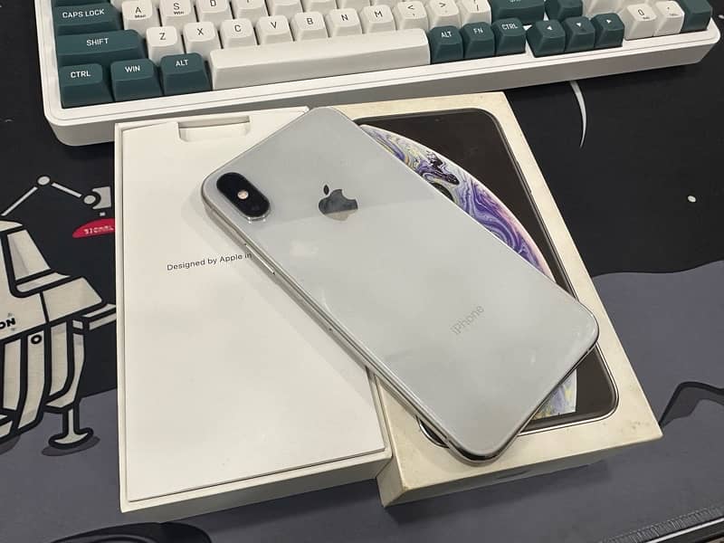 iPhone XS 64GB ( PTA APPROVED ) 2