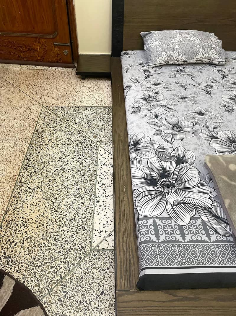 Habitt Wooden Floor Bed 9/10 Condition for Sale in Karachi 5