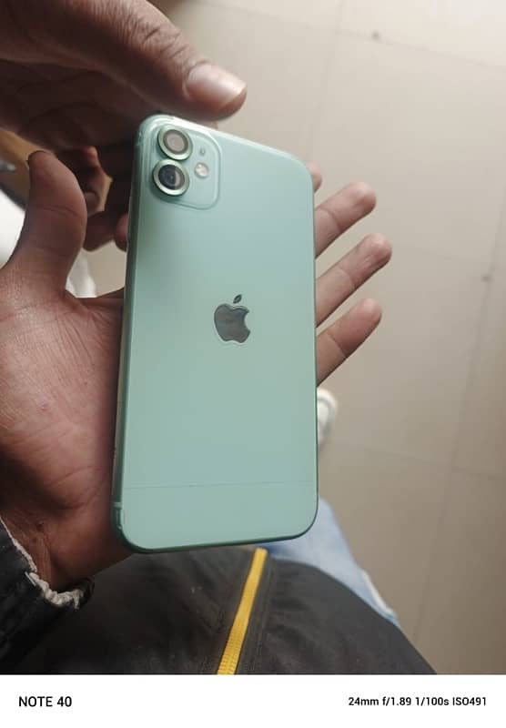 i phone 11 64 gb non pta jv batery 97 condition 1/9.5 waterpack 3