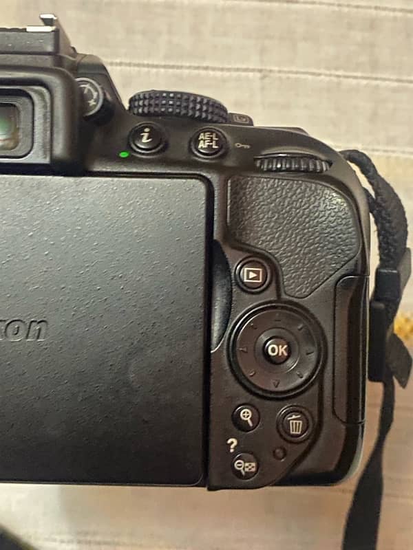 Dslr Nikon d5300 with Af-p 18-55mm VR and Nikon Af-S 35mm f1.8g Lens. 6