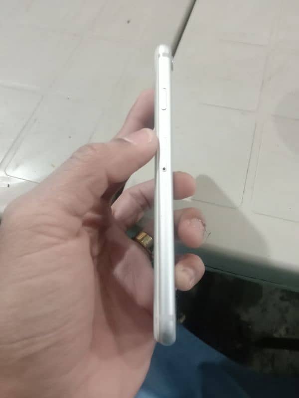 IPHONE 6 Pta but searching p lag jata h 64 GB 8