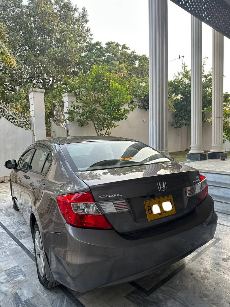 Honda Civic VTi 2013 4