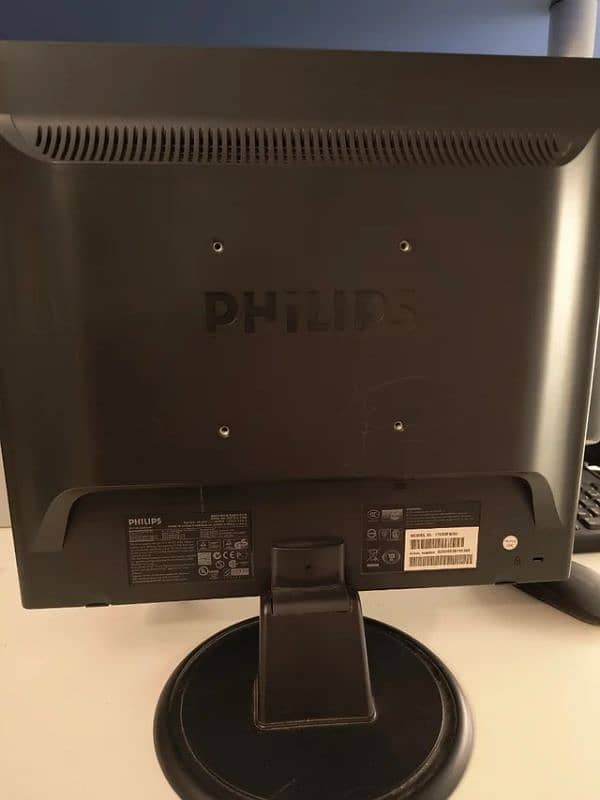 Philips 17 inch monitor 2