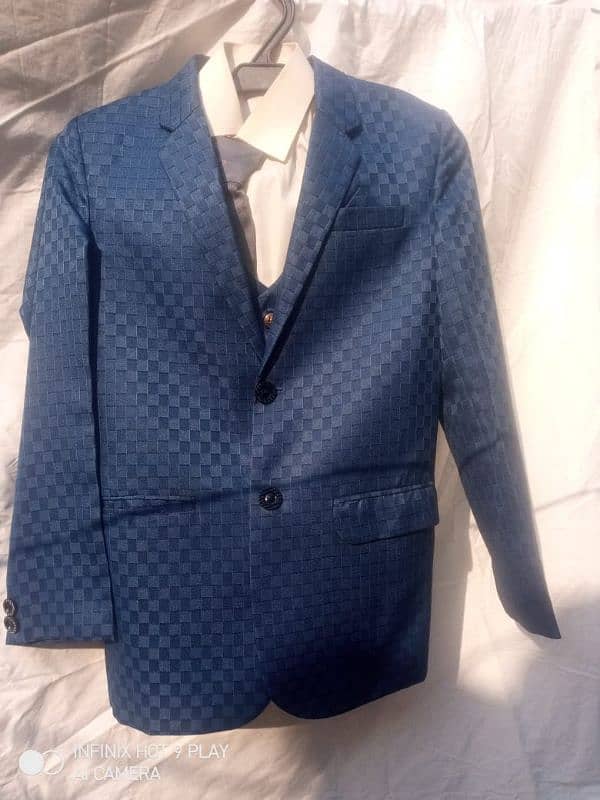 three piece pent coat with shirt and tie 1