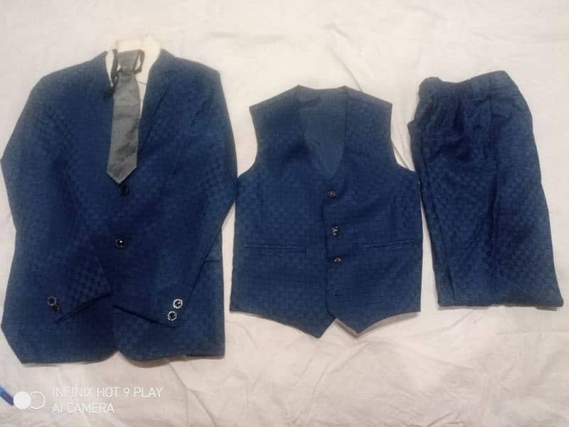 three piece pent coat with shirt and tie 4