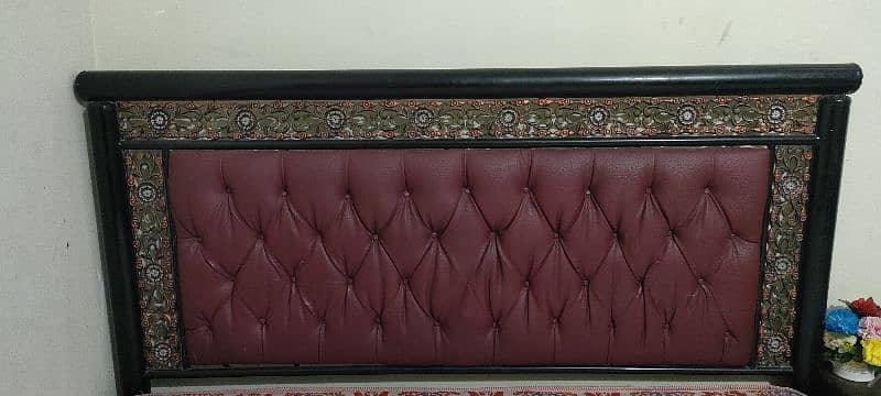 iron and cushion bed 1