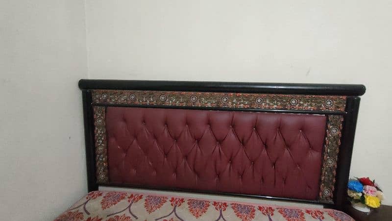 iron and cushion bed 7