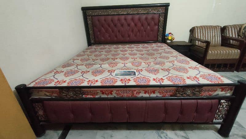 iron and cushion bed 8