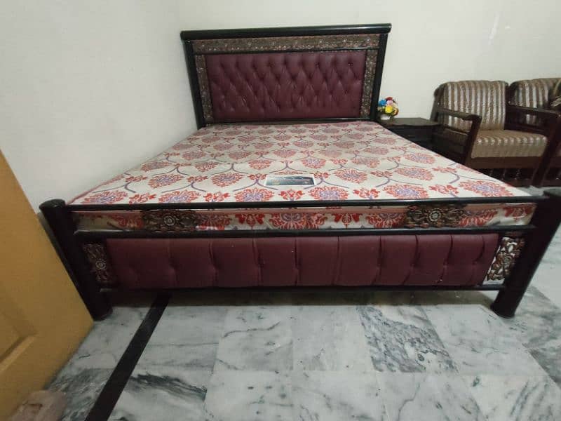 iron and cushion bed 9