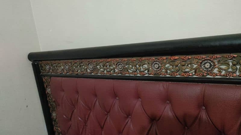 iron and cushion bed 17