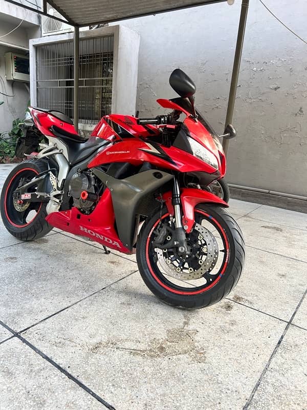 Honda CBR 600RR 2