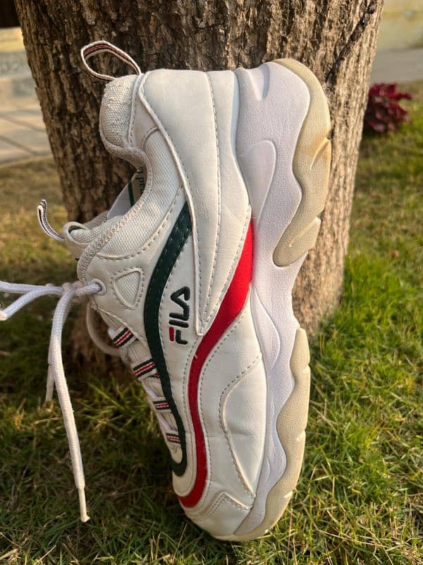 FILA Shoes Available |Size (US : 9) (EUR : 40)| 2