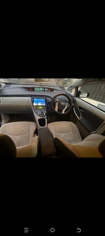 Toyota Prius 2011 10