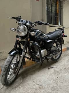 SUZUKI GS 150 SE