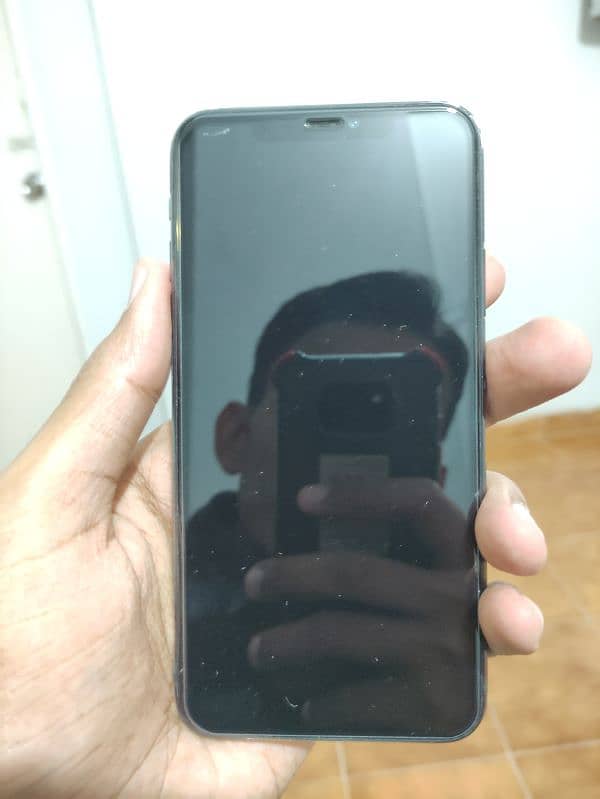 Iphone 11 Pro Max | 256 GB | Non-PTA 7