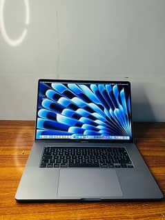 MacBook Pro late 2019 16inch 32ram 512 SSD