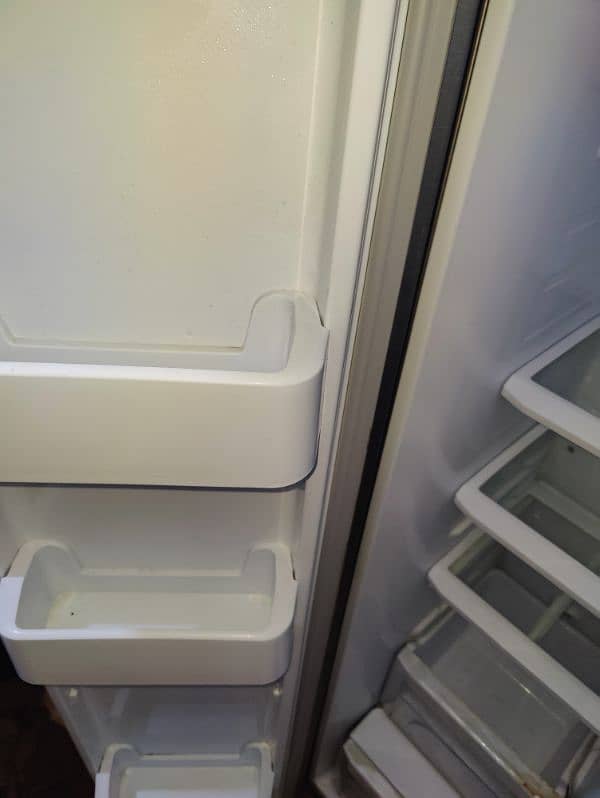 Samsung double door refrigerator  dual flow 11