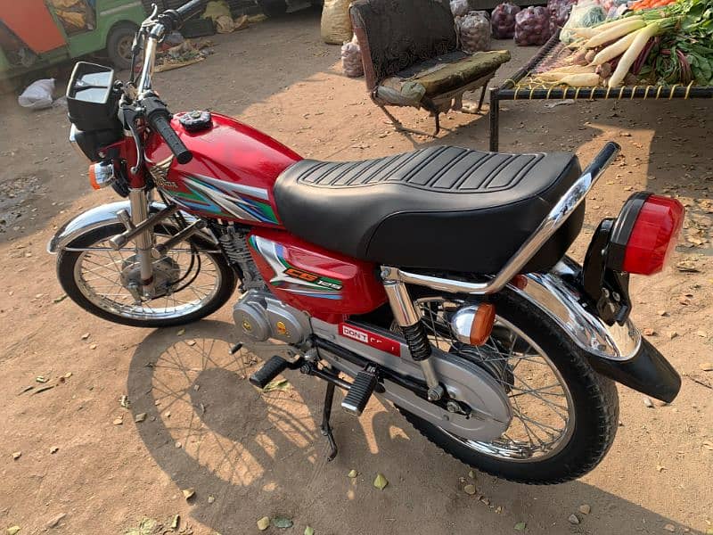 Honda 125 2022 5