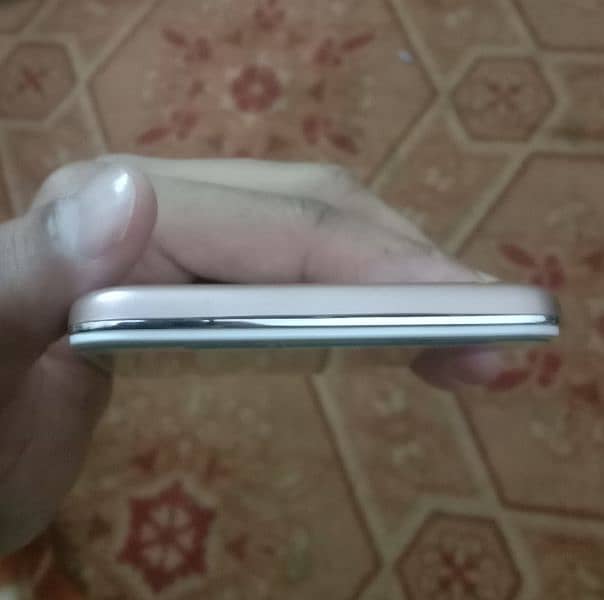 10 by 10 condition Vivo y 81 new lush push Mobile 2