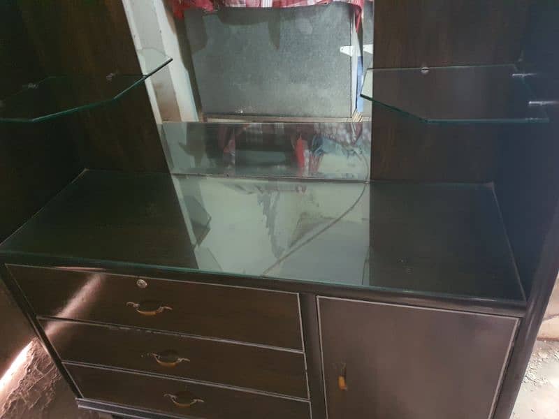 Dressing Table With LED 2