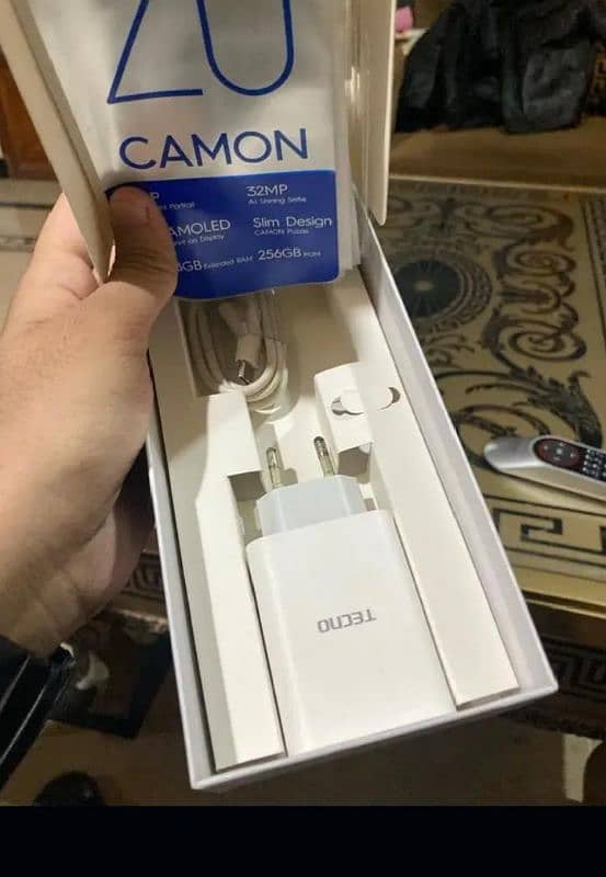 camon 20 complete box and charger neat and clean set 3