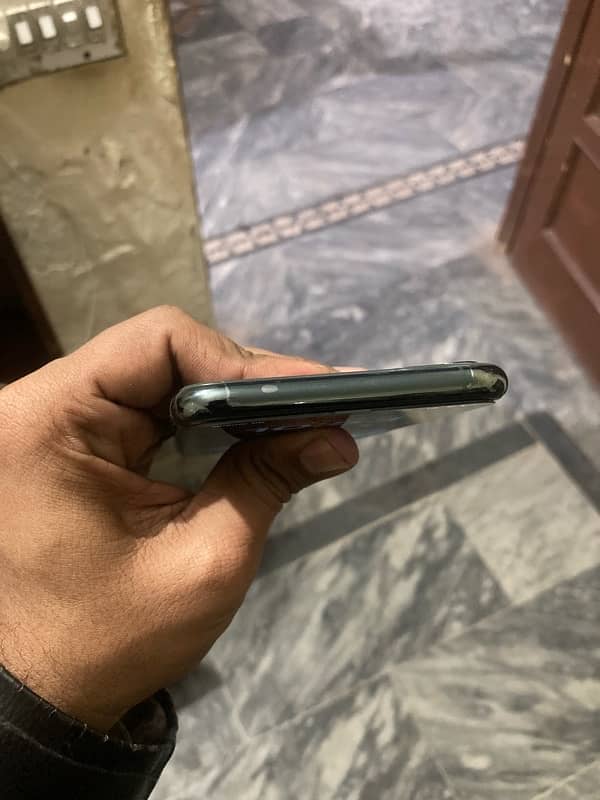 I phone 11 pro max 256gb PTA Approved 6